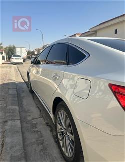 تويوتا أفالون